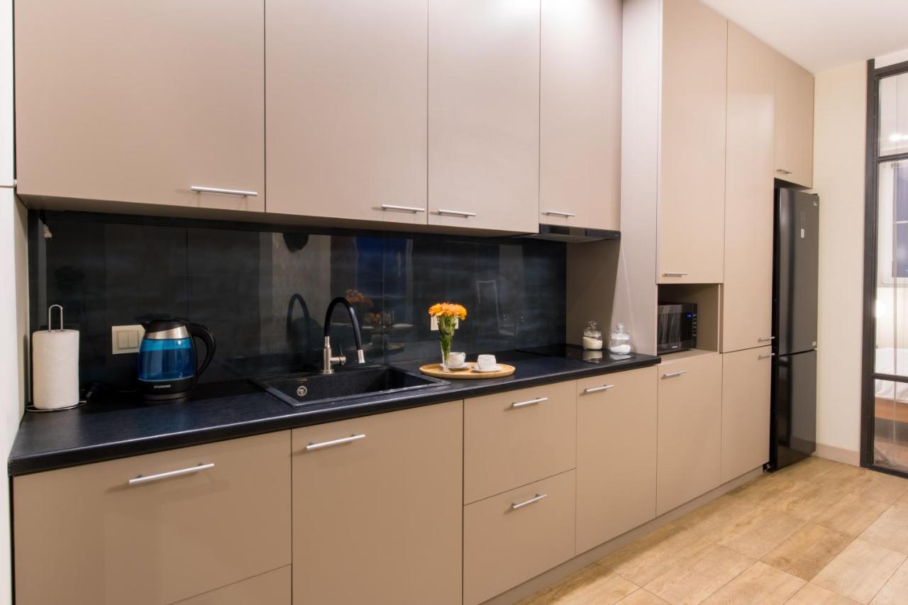 Hotelise L Bird Eye Apartment エレバン エクステリア 写真